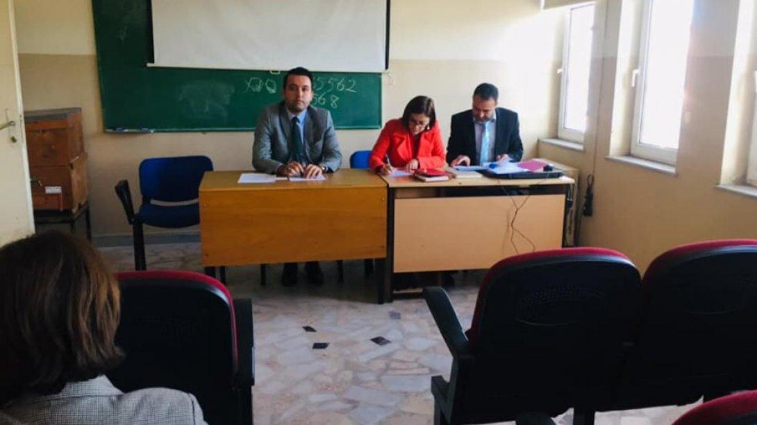 İlçe Milli Eğitim Müdürümüz Sn. Alpay ARI Başkanlığında Eğitim Kurumları Müdürler Kurulu Toplantısı Gerçekleştirildi.